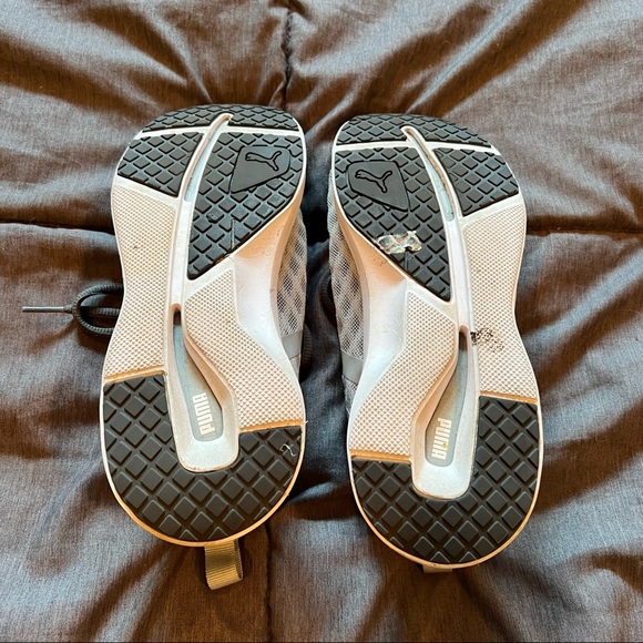 Puma Women’s Sneakers Gray Size 6.5 Tennis Shoes Athletic Running Casual - Picture 9 of 10